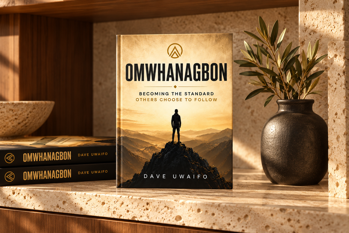Omwhanagbon by Dave Uwaifo displayed on a warm travertine and walnut shelf